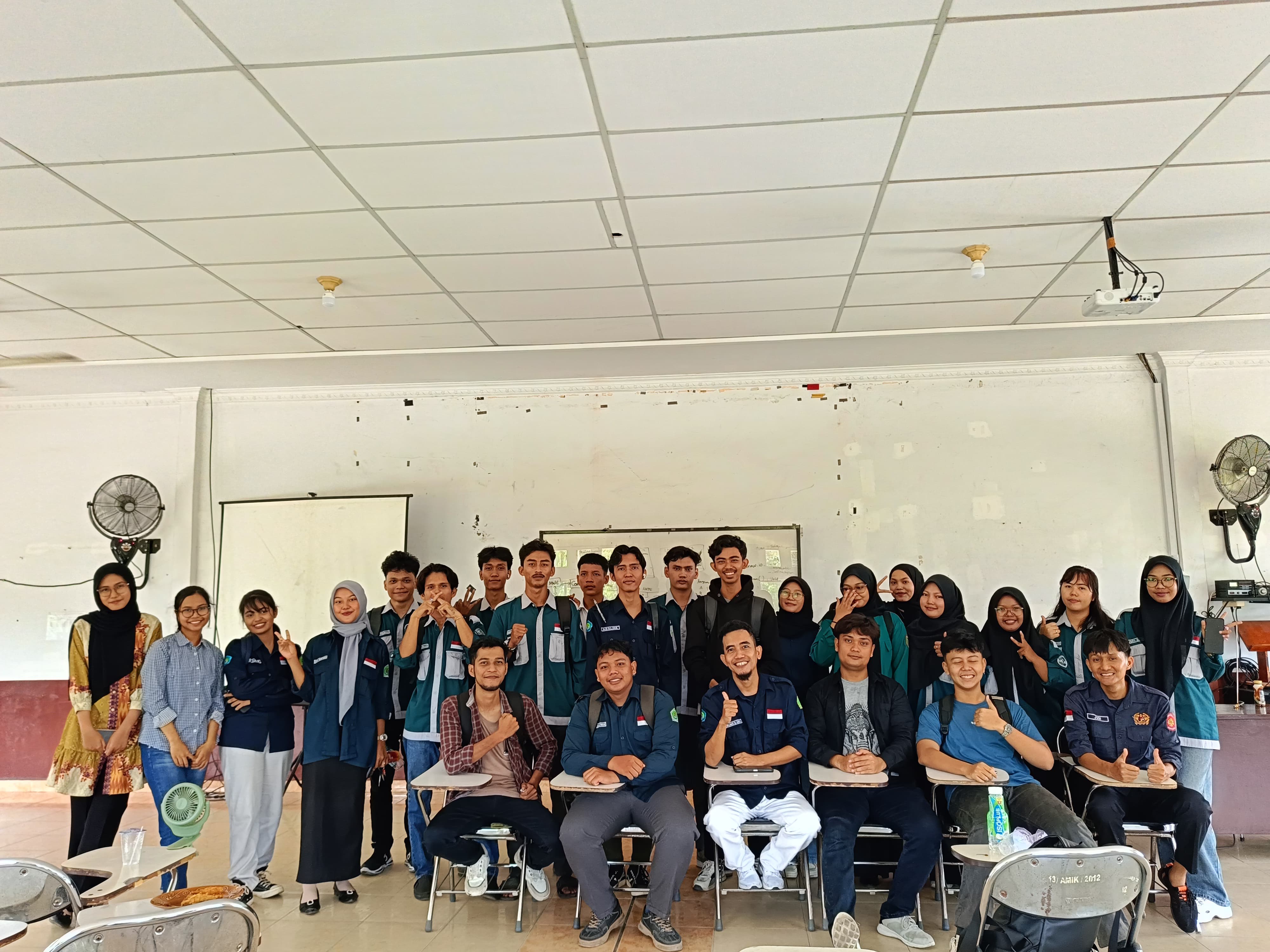 Dokumentasi Kegiatan Bootcamp : Proyek Pengembangan Website Ormawa Universitas Dumai Tahun 2025